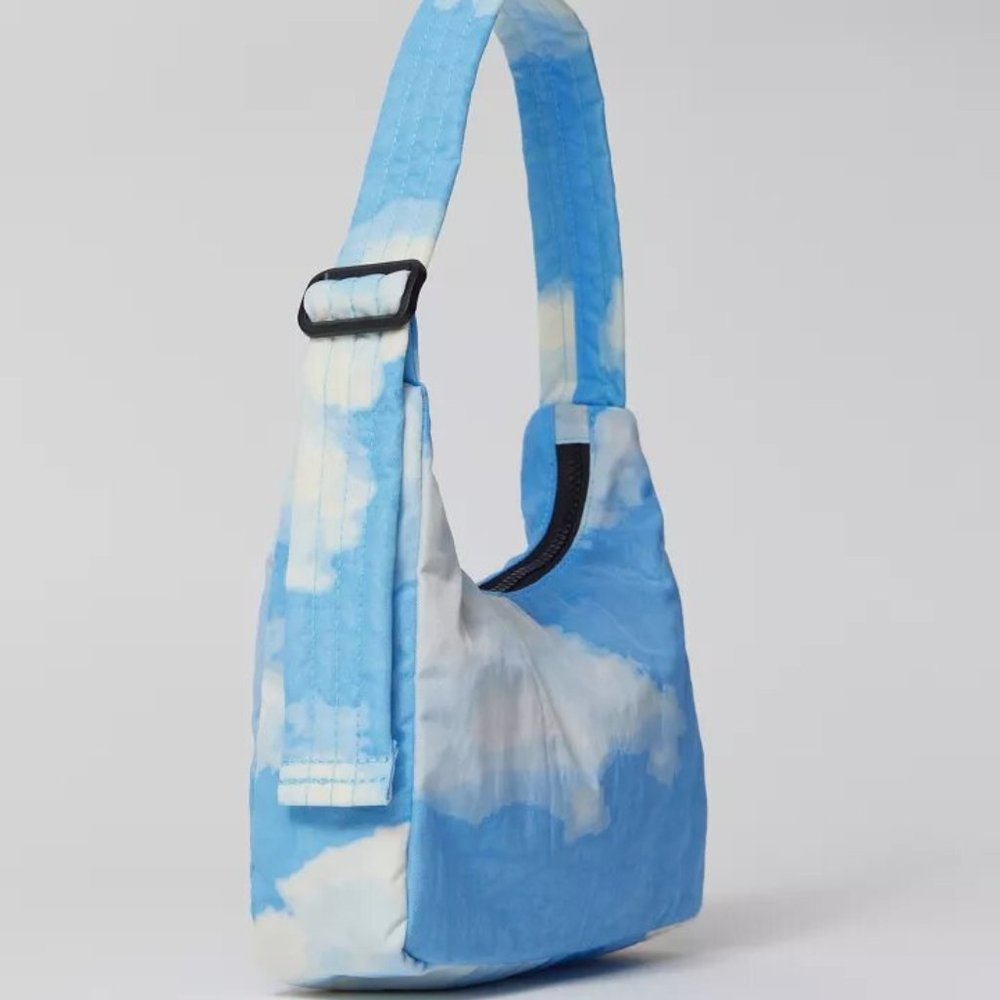NWT BAGGU Mini Nylon Shoulder Bag - Clouds - Picture 5 of 8